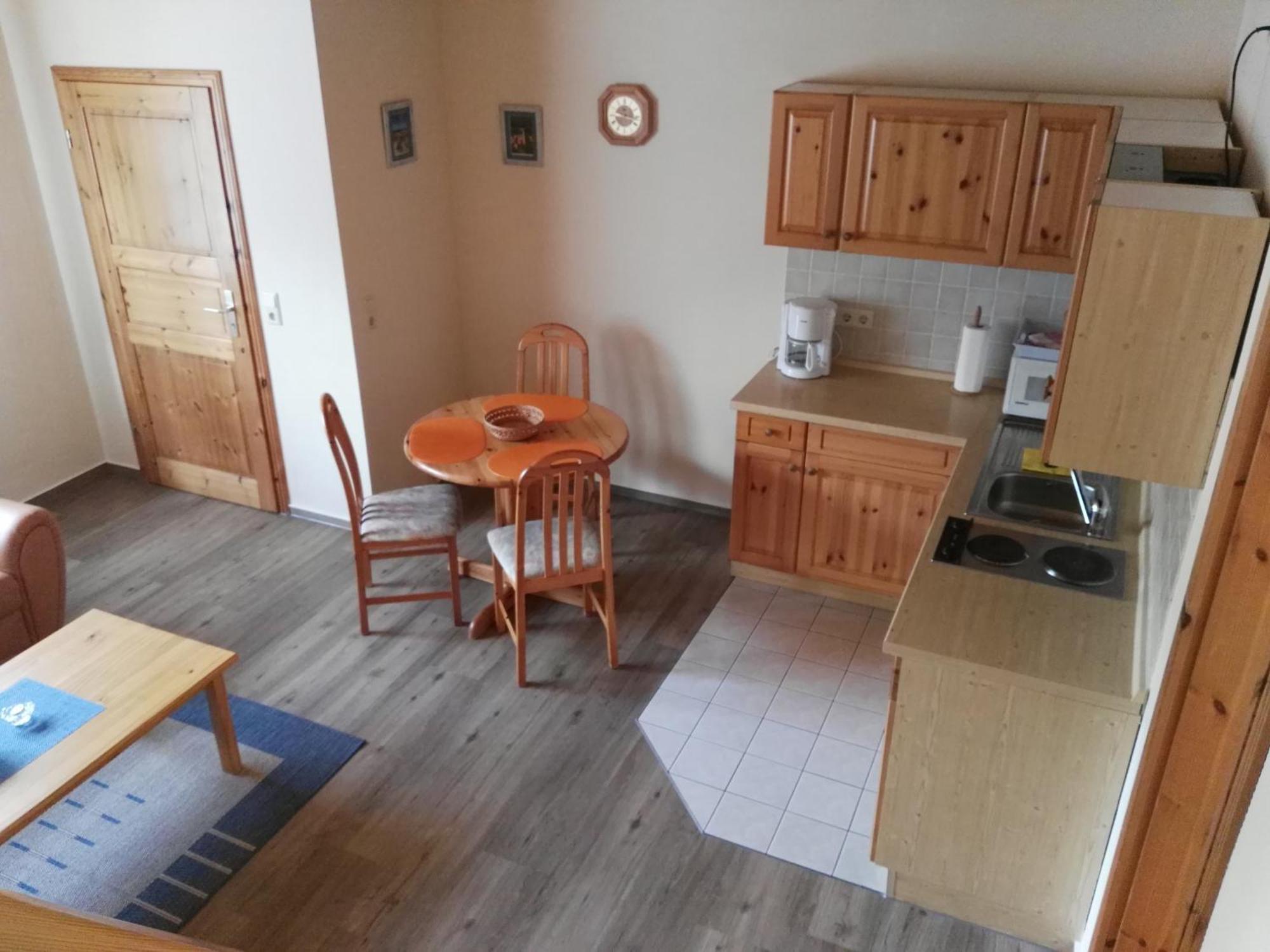 Ferienhaus Kress Rechts ゼリン エクステリア 写真